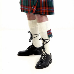 CHAUSSETTES DE KILT – TRADITION ÉCOSSAISE